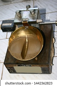 Casagrande Device For Soil Identification And Classification