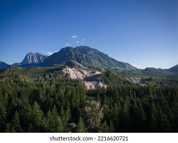 Cascade Mountain Range, Washington. Beautiful Backgrounds