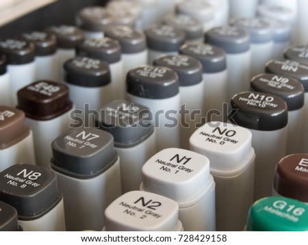 Case of markers