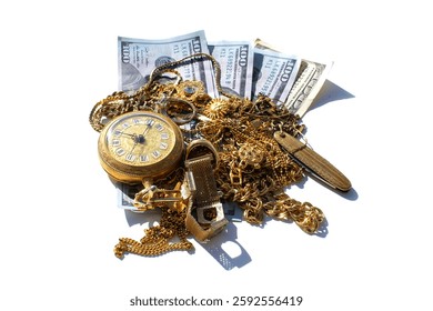 Dinero en efectivo por oro. Comprador de joyas, casa de empeño. Comprar y vender metales preciosos. Joyas viejas y una pila de dinero. Oro viejo en venta. Dólares, anillos de oro, pulsera de collar y lingotes de oro aislados en blanco. 