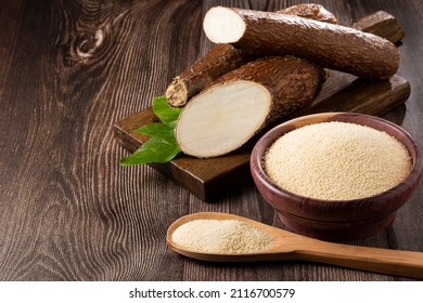 Cassava flour in the bowl.