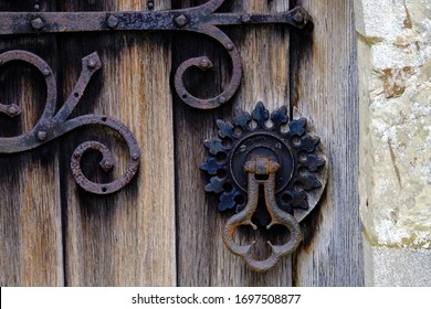 Cast Iron Door Handle And Ironmongery