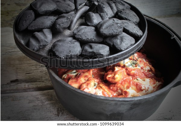 Cast Iron Dutch Oven\
Pasta With Lid Open