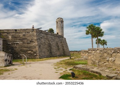 Castillo De San Marcos National Monument Stock Photo 2053225436 ...