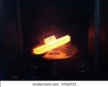 2,992 Gold smelting Images, Stock Photos & Vectors | Shutterstock