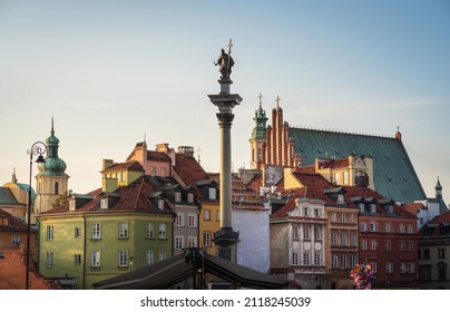 Castle Square And Sigismunds Column Erected In 1643 And Designed By Constantino Tencalla And Clemente Molli - Warsaw, Poland