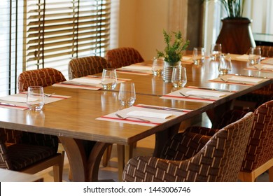 Casual Restaurant Dining Table Set Up, With Dark Brown Color Theam