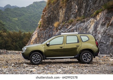 Duster Car Images Stock Photos Vectors Shutterstock