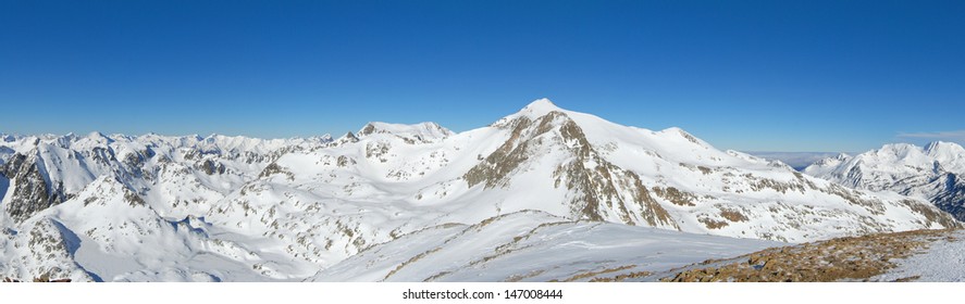 Catalan Pyrenees, Close To France 