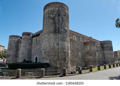 Catania, Sicily, Italy - March 30 2018: Castello Ursino, Also Known As Castello Svevo Di Catania, Was Built In The 13th Century As A Royal Castle Of The Kingdom Of Sicily