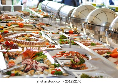 Catering food 