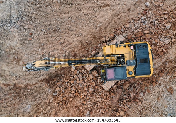 Caterpillar Cat 325c Hydraulic Track Excavator Stock Photo (Edit Now ...