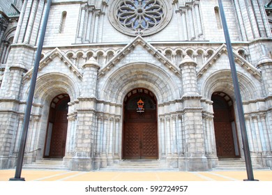 Cathedral Basilica Of Saint Louis Front Entrance