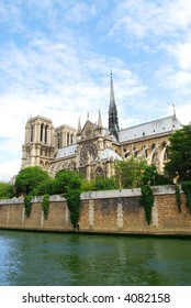 Cathedral Of Notre Dame De Paris - Side View With Rose Window. Paris, France.