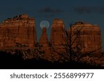 Cathedral Rock moonrise and moonset in Sedona