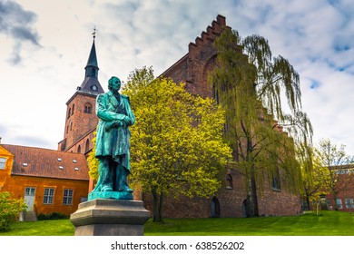 60 Hans c andersen statue Images, Stock Photos & Vectors | Shutterstock