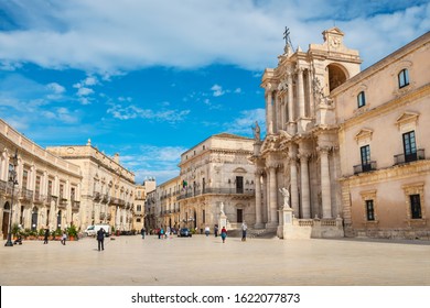Cathedral of Syracuse (Duomo di Siracusa) and central square. Ortygia, Syracuse, Sicily, Italy