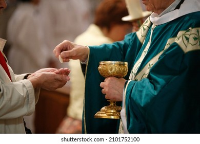 Catholic mass. Eucharist. Roman Catholic church.  France. 