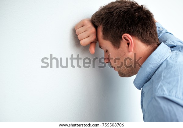 Cuando tiene dolor de cabeza y siente náuseas