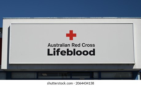 Caulfield, Victoria, Australia - October 27 2021: Sign Above The Entrance To An Australian Red Cross Lifeblood Blood Donation Centre