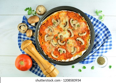Cauliflower Crust Keto Pizza With Mushrooms