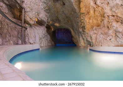 Cave bath
