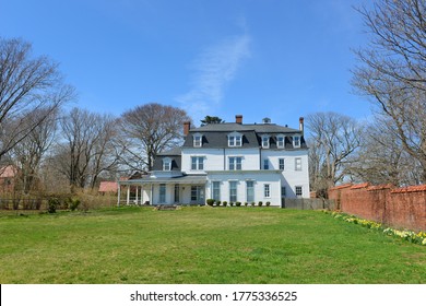 Cave Cliff Mansion At Leroy Avenue In Bellevue Avenue Historic District In Newport , Rhode Island RI, USA. 