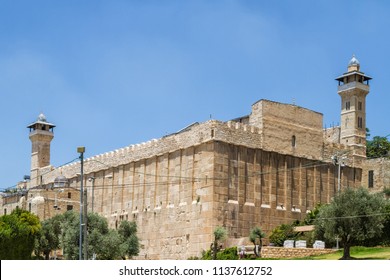 Cave of the Patriarchs, Cave of Machpelah, Sanctuary of Abraham, Ibrahimi Mosque, double tombs of Abraham and Sarah, Isaac and Rebecca, Jacob and Leah in Hebron, Israel