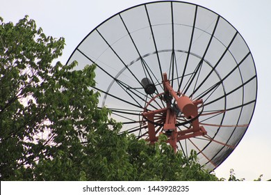 C Band Satellite Dish Images Stock Photos Vectors Shutterstock