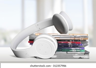 CD.