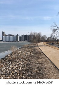 Cedar River Walking Trail Winter 