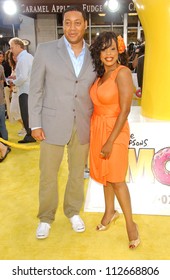 Cedric Yarbrough And Niecy Nash At The World Premiere Of 