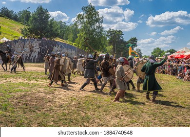 Cedynia, Poland, June 2019 Brutal Medieval War Or Fight Between Two Warrior Clans. Historical Reenactment Of Battle Of Cedynia Between Poland And Germany, Circa 11th Century