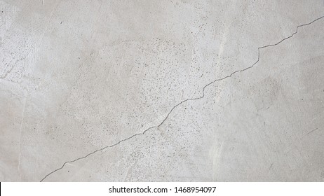 Cement cracking surface after plastering