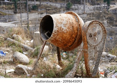 CEMENT MIXER MACHINE Old Concrete Mixture Machine