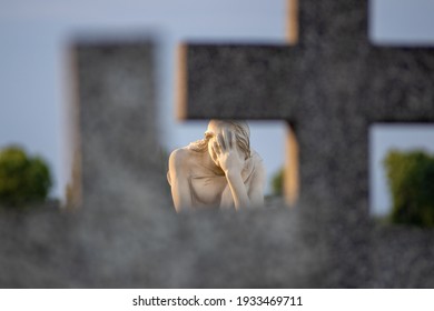 cemetery statues, despairing woman statue, crosses, resting place, graveyard, sculpture, art