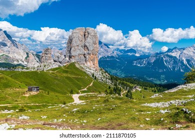 Central Dolomites. Monuments of nature. Arvelau, Nuvolau and five towers. Cortina d'Ampezzo.