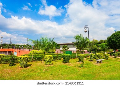 Central Park At The Rajiv Chowk Street In Connaught Place District In New Delhi, India