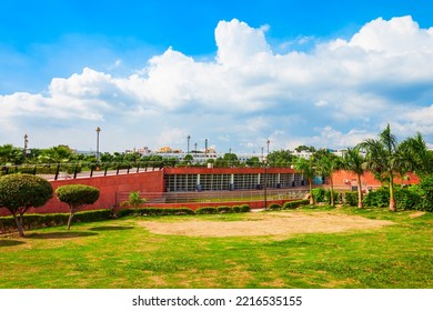 Central Park At The Rajiv Chowk Street In Connaught Place District In New Delhi, India