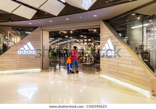 adidas shop central