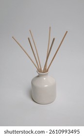 Ceramic Aroma Diffuser with Reed Sticks