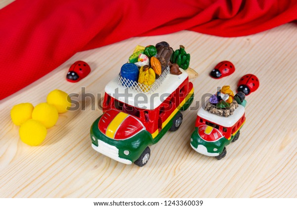 Ceramic\
caribbean vehicles toys with objects\
decorations.