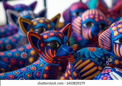 Ceramic Figures Jaguars Colorful Pattern Hand Painted Decoratives Mexico Artisans Culture Background

