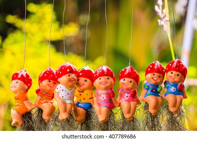 ceramic figurines 