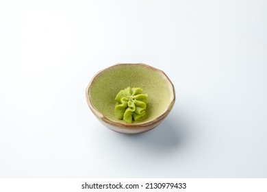 Ceramic Gravy Boat With Wasabi Sauce