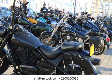 CEREDIGION, WALES - SEPTEMBER 10, 2022: The Outlaws Motorcycle Club Parked On The Promenade At Aberystwyth 