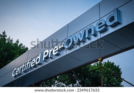 Certified pre-owned used car sign