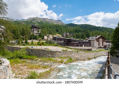 286 Cervinia Town Images, Stock Photos & Vectors | Shutterstock