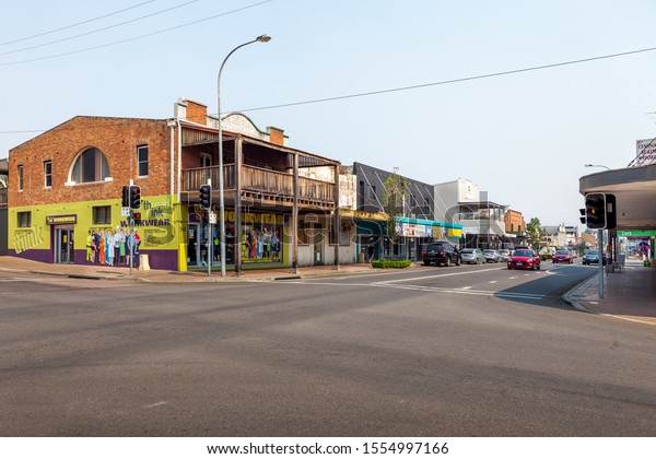 Cessnock,\
N.S.W, Australia - Nov 8, 2019: Vincent street in Cessnock a city\
in the Hunter region of New South Wales, Australia, The city is the\
gateway to the vineyards of the Hunter\
Valley.