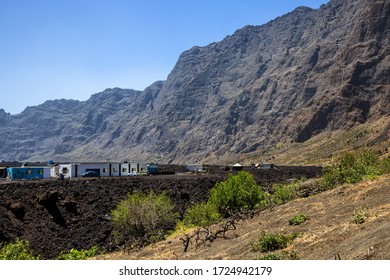 Cha Das Caldeiras, Island Fogo, Cape Verde, Africa – 11 March 2017: Volcano    Rebuilding On Solidified Lava, Guesthouse Marisa In 2017 After Volcanic Eruption 2014.